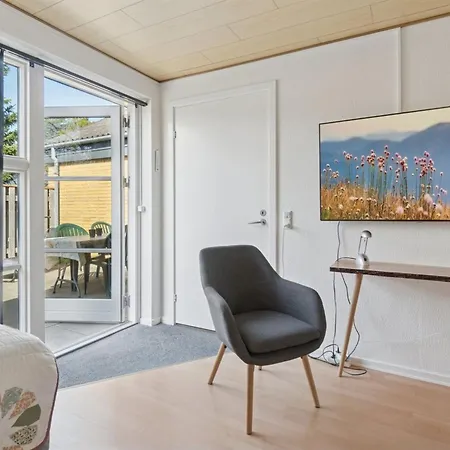 Felicia - 200m From The Sea By Interhome Nexo