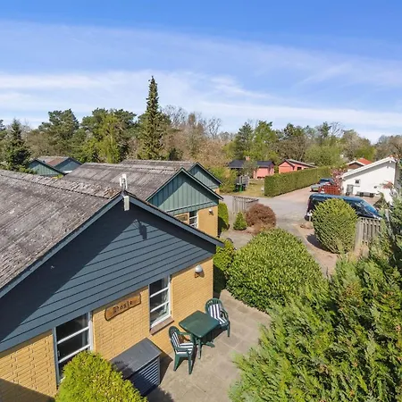 Felicia - 200m From The Sea By Interhome